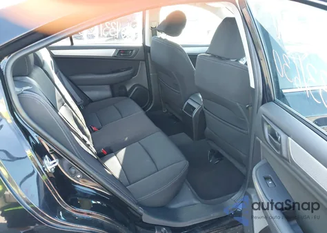 2017 Subaru Legacy 2.5I z USA, uszkodzony, nr VIN 4S3BNAA6XH3057979